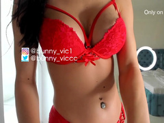 Bunny_vic webcam show 2019-11-23_12-51-34_996