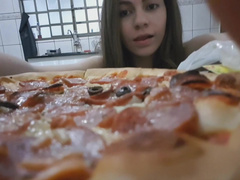 ManyVids Andreza Pizza Delivery Shame Premium Video HD