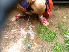 Desi Indian MILF Outdoor Pissing Video Compilation