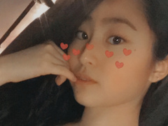 Cute Asian Teen Advertises her Epal