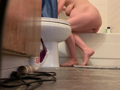 Spy Cam mostly Feet after Showering - Pregnant Teen - REAL