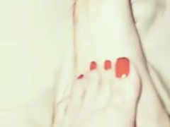 Tunisian teen teases with her sexy feet 2