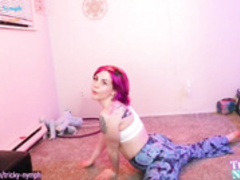 Tricky_nymph - Doing Yoga and splits