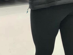 Candid bubble booty blonde pawg
