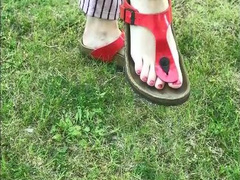 Victoria Volmer zeigt ihre Füße