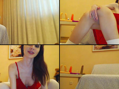 MsLily reaching her climax in free webcam show 2017-05-13_044312