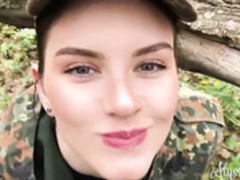 Alyssa Quinn - Military's girl Blowjob