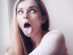 Young ahegao