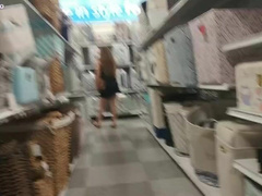 TL - pawg showing ass in public store