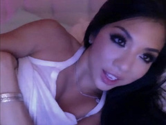 LexiVixi showing tits for a birthday