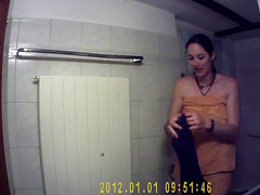 Michelle heimlich beim Duschen gefilmt. Teil 2