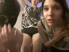 Periscopeporn 2017 (Marche Renoi) mec avec deux filles FEAT DES FÉLINS CamWhoresTV