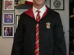 Young ang horny harry potter jerking off big cock