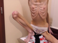 anorexic Denisa 05-12-2022 8t00775