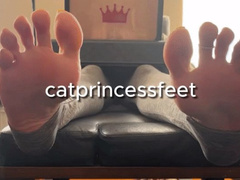 Milf feet ignore, streaming soles show, long pink toenails