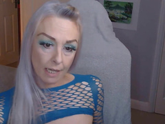 Housewiveshd-Petite cougar Mia Mystique goes crazy fucking herself on cam