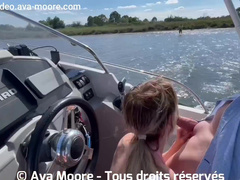 Ava Moore - Teaser - Deux françaises baisent avec deux mecs en pleine mer, on s'exhibe et accoste un inconnu en jet ski [Flokossama]