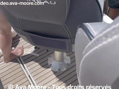 Ava Moore - Teaser - Deux salopes françaises se baisent la chatte avec un double gode sur un bateau [Flokossama]