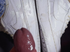 Shoejob with cum-stained Nike AF1, cumshot on shoes