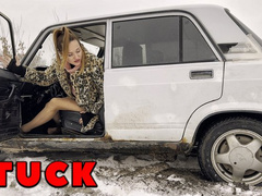 VIKA GOT STUCK IN THE SNOW IN A VAZ 2107_FHD1080 PRO RES HDR (full video 40 min)