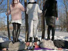 Winter trampling in Moscow park (special video)