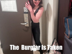 Melody Mynx and Kandylegs in: The Burglar Is Taken