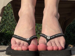 Yogafootqueen Outdoor Flip Flop Dangle & Shoe Play xxx onlyfans porn video