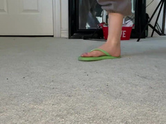 Glittersolesss flip flops soles and me answering some questions about feet fetish and tickling xxx onlyfans porn video