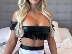 Scarlettkissesxo Porn Maid Cosplay Onlyfans Leaked