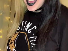 Gummyghostgirl your goth gf has a dirty skype call with you while you re away xxx onlyfans porn videos