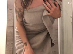 Gemma bones in attesa degli altri video vi rendo partecipe della mia doccia masturbazione serale xxx onlyfans porn videos