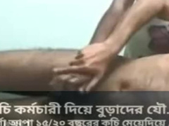 Narayanganj Women's Parlor Owner Arifa Jharna Homemade Porn Flim Climate 2