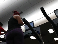 Juicy Pawg working out in Purp leggings part1