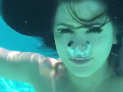 Blowjob under the pool