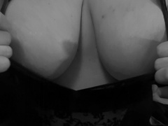 Huge Natural 38DD Queen Amateur Closeup Nipple Tease and Bouncing
