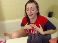 Maxeengreen - Anal dildo show in bathtub