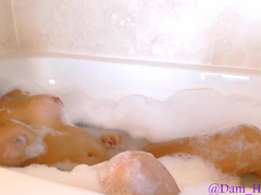 Daniela_hernandez bathtub. sorry no sound!