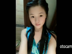 Cute chinese teen dancing on webcam - otocams.com