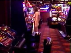 Chica Deznuda En Un Casino En las Vegas