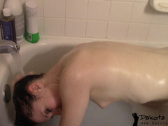 DakotaCharmsxxx Bubble Bath Itch in private premium video