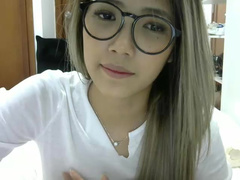 yeu_asian webcam