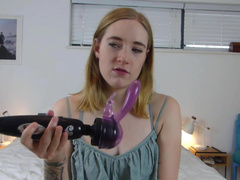 Fionadagger Reviewing My New Toy in private premium video