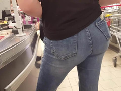 My perfect ass in a german supermarket