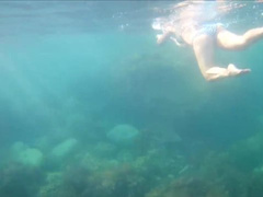 Webcam Show - 00937 - Public Blowjob While Swimming In