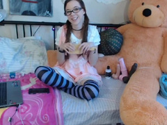 Manyvids - Bunnie Hughes - Age Play Daddys Kitten Live
