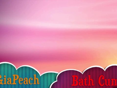 ManyVids – GiaPeach – BathTime Strip and Play