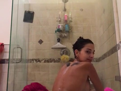 Trinity St. Clair naked in bath for snapchat show