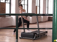 British Babe with Big tits Runs on Treadmill