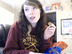 Kerayz_2017_tells a hot story about carrots in her puss